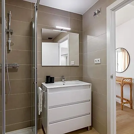 By Olala Homes Apartmán *